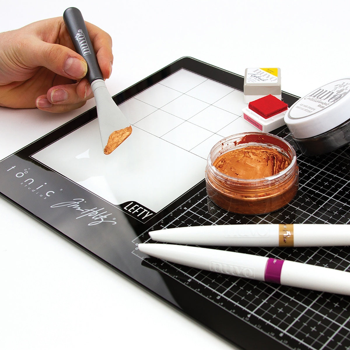 Tim Holtz Glass Media Mat with Mixing Palette Area – Tonic Studios USA