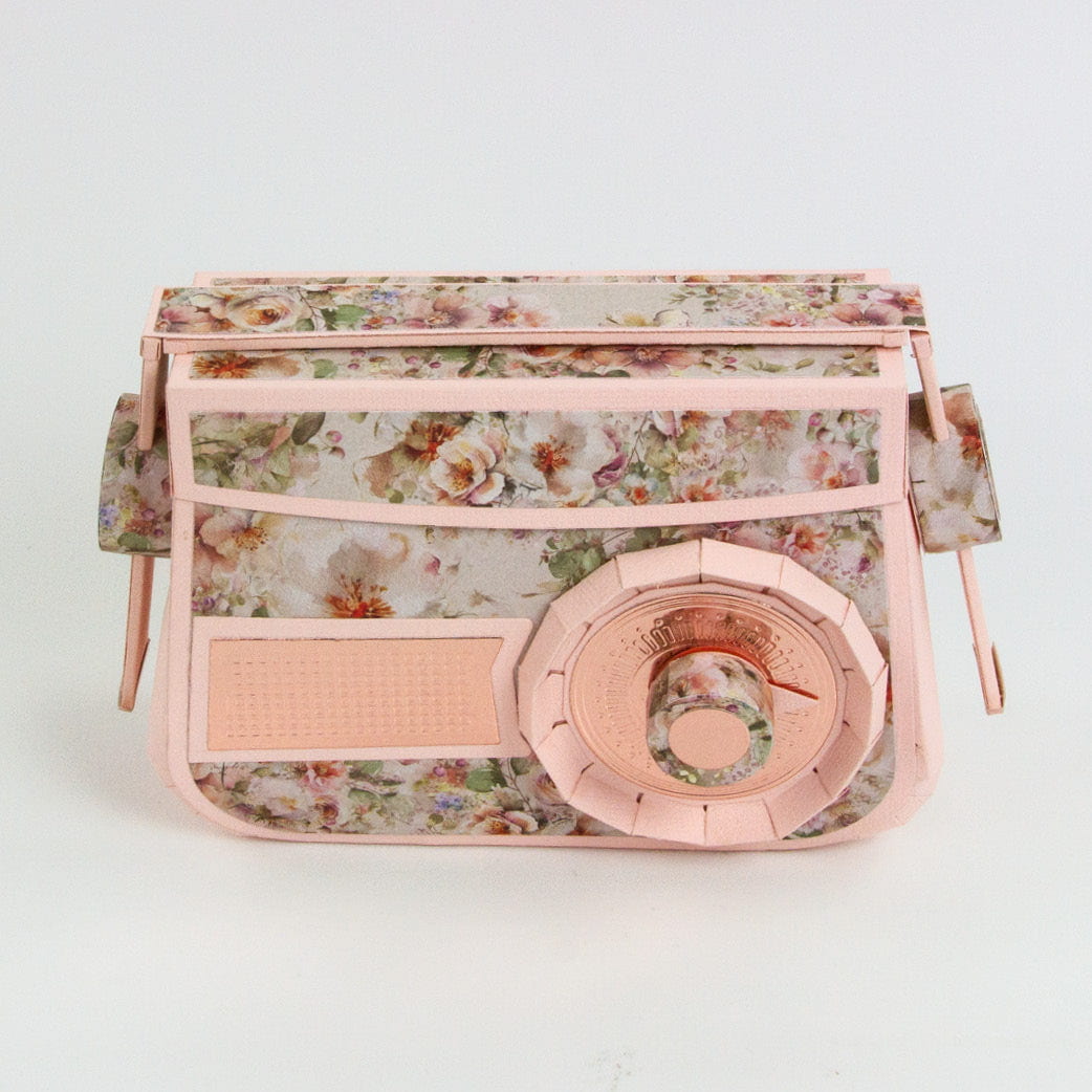 Retro Radio Showcase Die Set