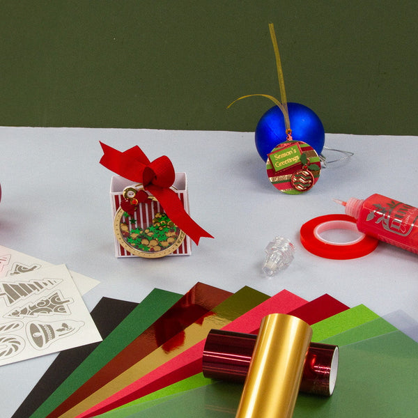 Tonic Monthly Craft Kit Subscription - Kit 98 - Santa's Shaker Tags